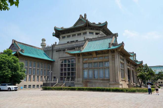 观黄鹤楼、湖北省博物馆春假爆款武汉名校夏令营开启报名J9国际网站狮子精品夏令营 探访武汉大学、华中科大参(图7)