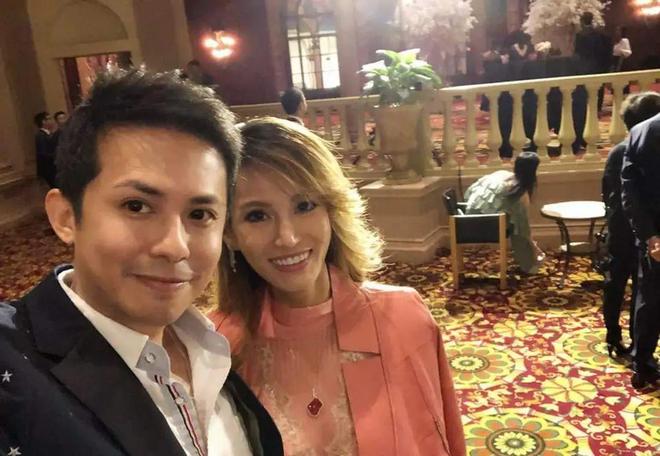 一天结婚十年后两位癌逝一位离婚ag九游会登录三个人十年前同(图9)