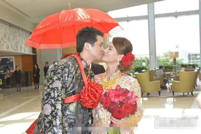 一天结婚十年后两位癌逝一位离婚ag九游会登录三个人十年前同(图19)