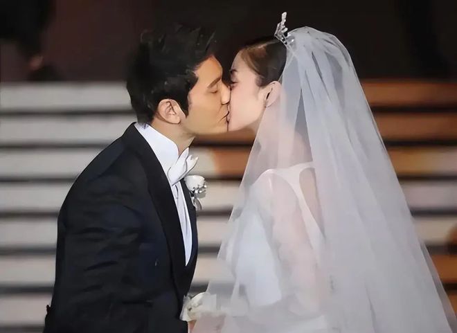 一天结婚十年后两位癌逝一位离婚ag九游会登录三个人十年前同(图21)